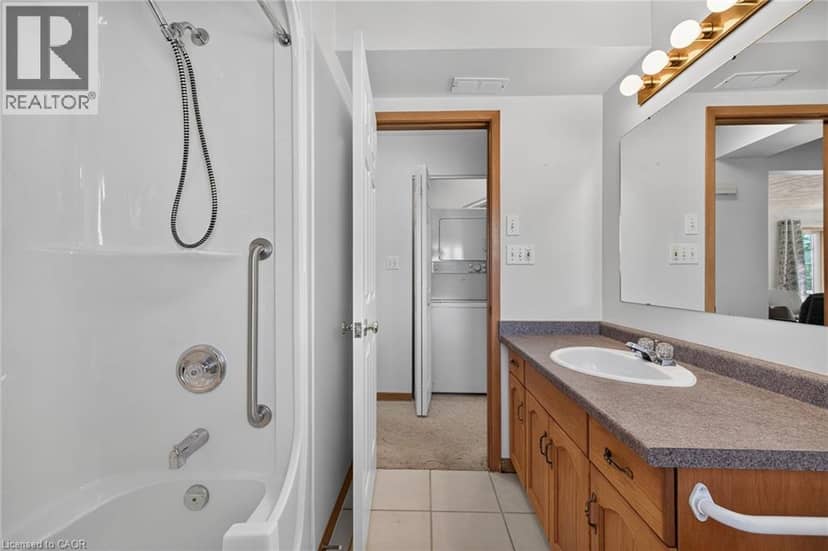 424 JOHN Street — photo 21 of 35