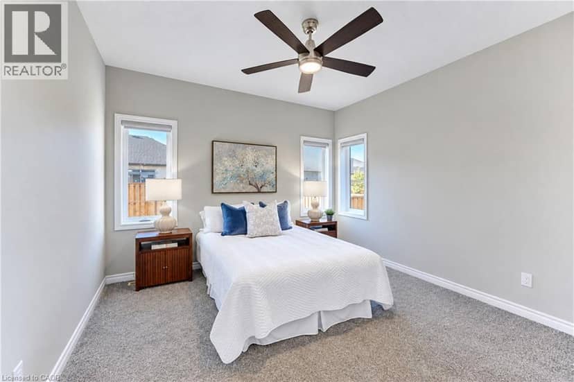 15 MATHESON Crescent — photo 21 of 37