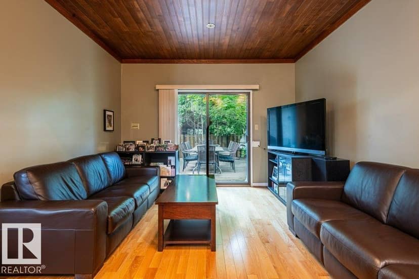 14514 101 AV NW — photo 18 of 40