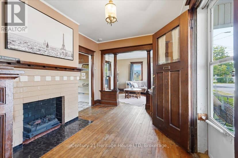 17 Elizabeth Street E, Welland, photo 5