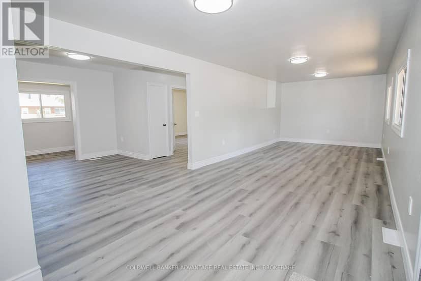378 Thorold Road — photo 3 of 40