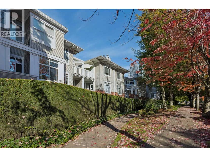 101 1675 W 10TH AVENUE, Vancouver
