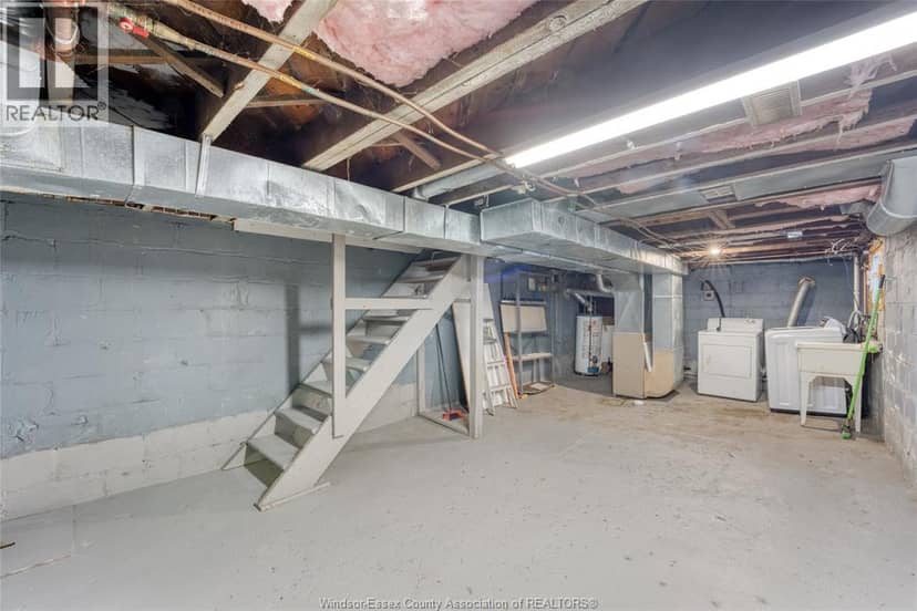 1422 WYANDOTTE STREET West — photo 30 of 36