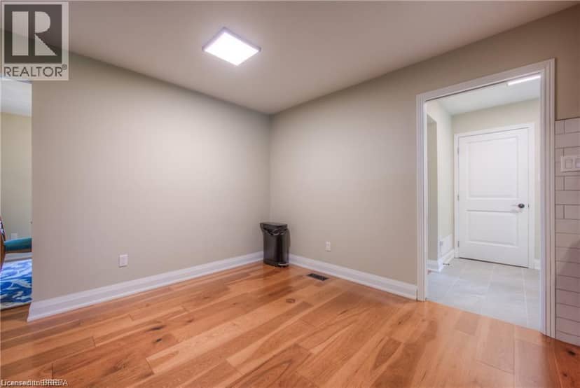 14 ALPHA Street — photo 3 of 33