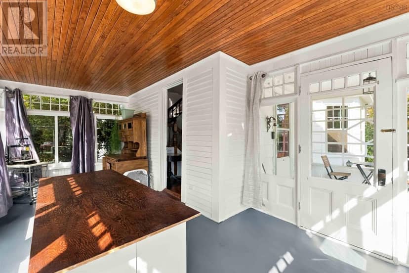 383 Main Street — photo 18 of 40