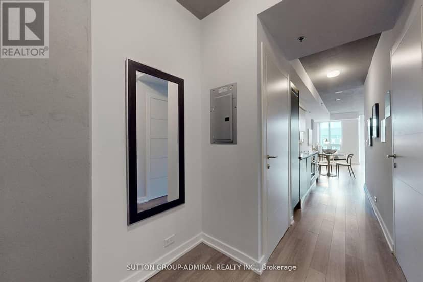 304 - 220 George Street — photo 7 of 32