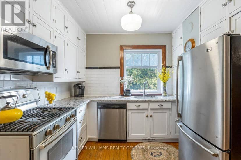 431 Eagle Street — photo 10 of 36