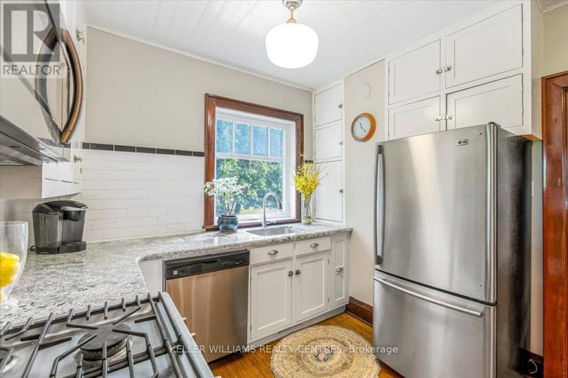 431 Eagle Street — photo 13 of 36
