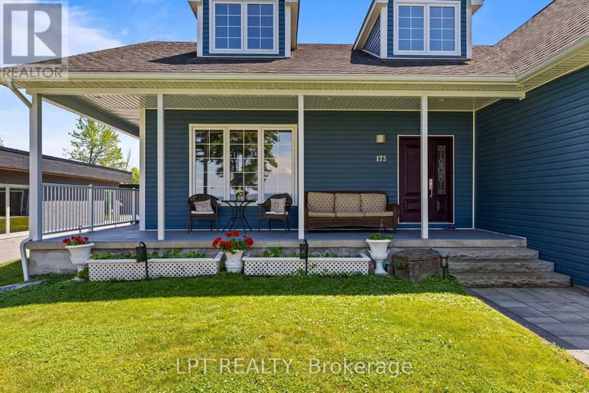 173 Lake Drive E — photo 12 of 40