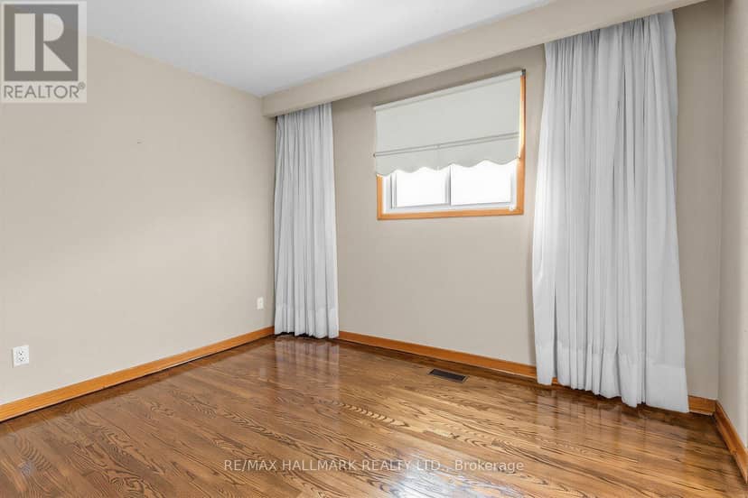 18 Sorlyn Avenue — photo 14 of 21