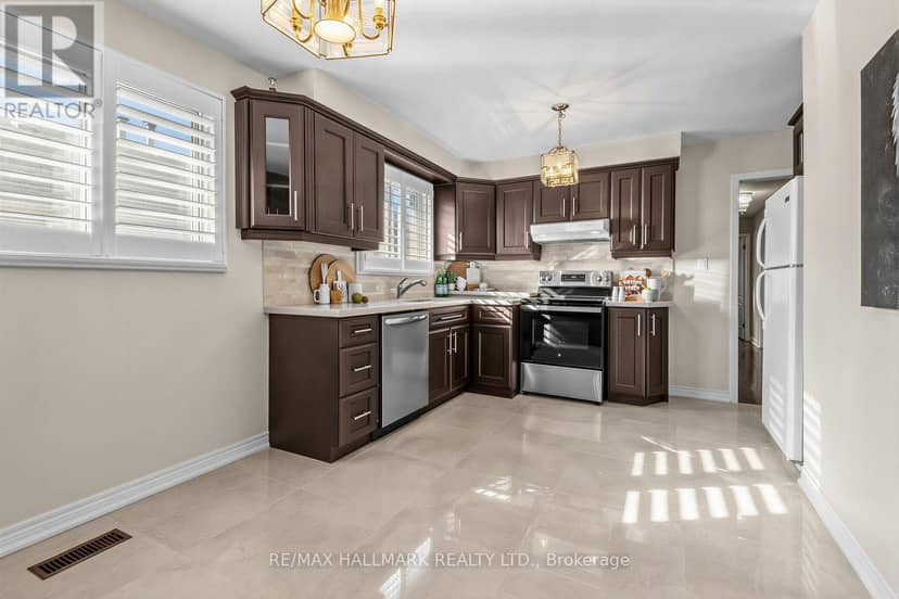 18 Sorlyn Avenue — photo 9 of 21