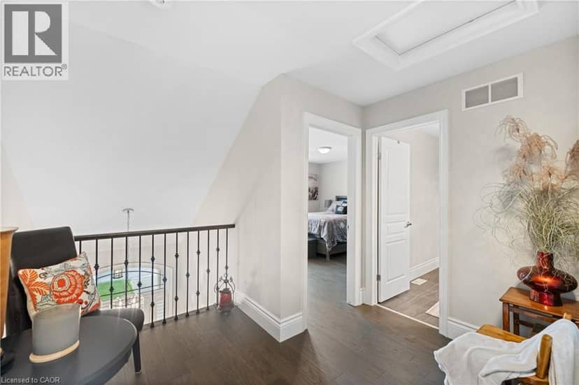 46 PHILMORI Boulevard — photo 12 of 40