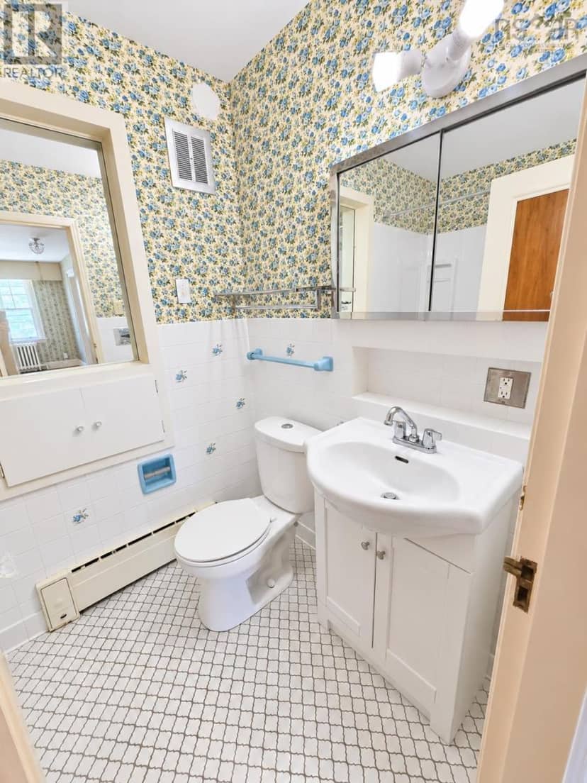 817 Tower Road, 5791 Harrington Dr — photo 12 of 40
