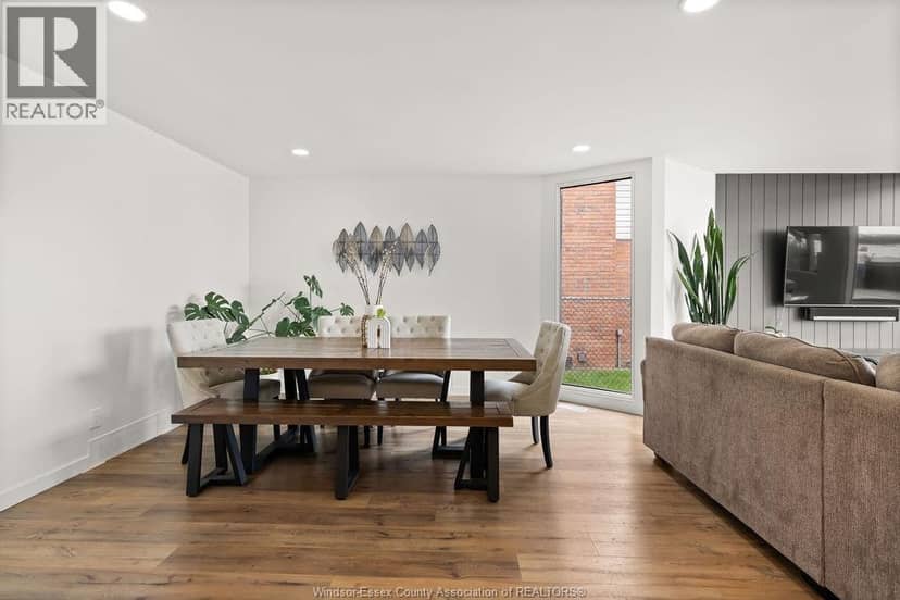 8678 Riverside Drive — photo 8 of 40