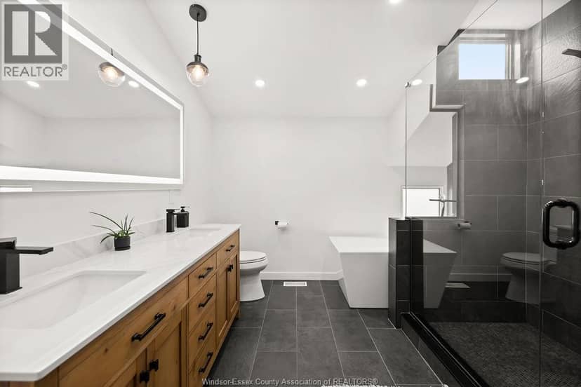 8678 Riverside Drive — photo 32 of 40