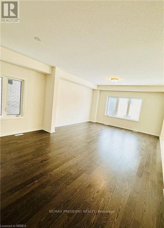 31 Stokes Road, Brant, photo 6
