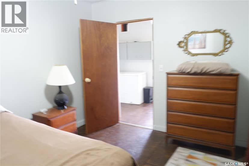 11 B Avenue — photo 16 of 29