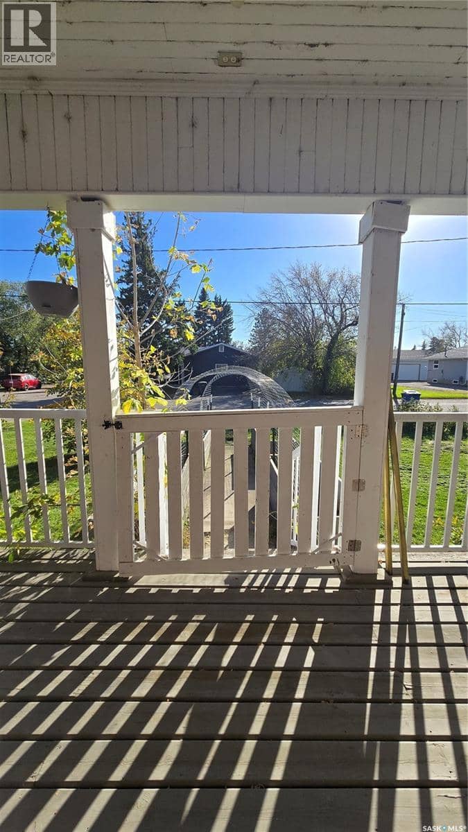 628 Walsh AVENUE — photo 10 of 27