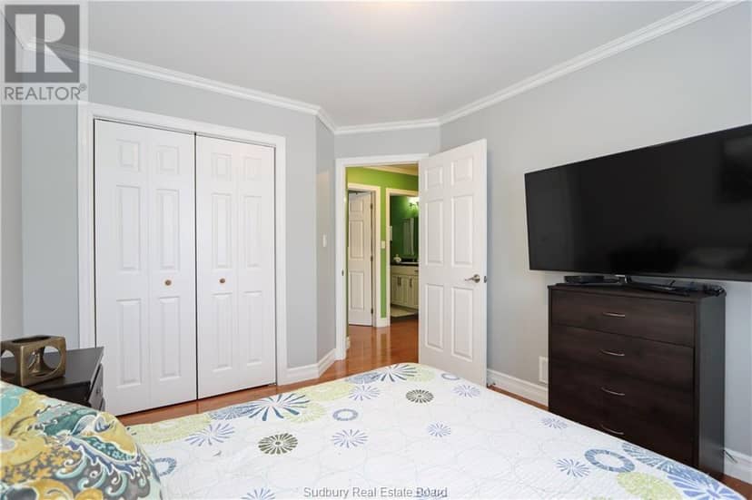 2460 EMILY Street — photo 11 of 25