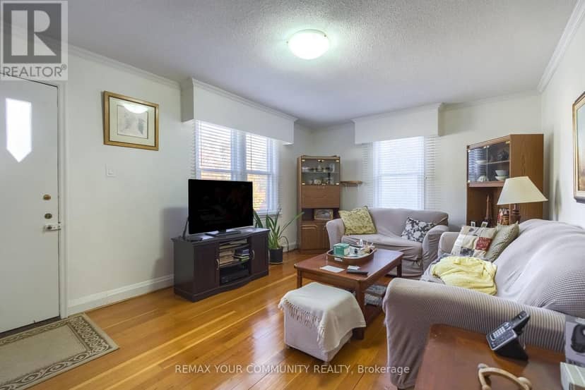 374 Penn Avenue — photo 10 of 21