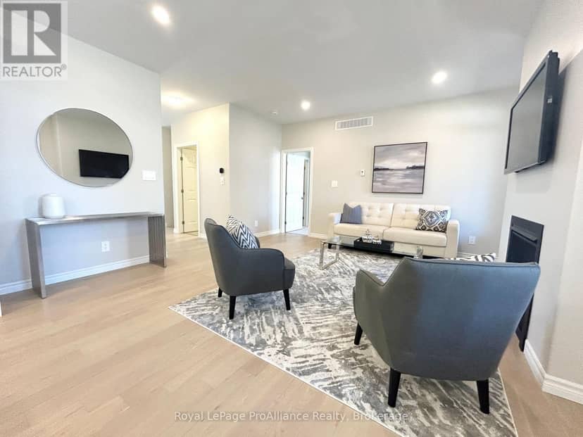 57 Cottonwood Drive, Belleville, photo 6