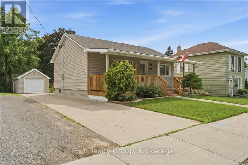 8 Albert Street, Prince Edward County, photo 3