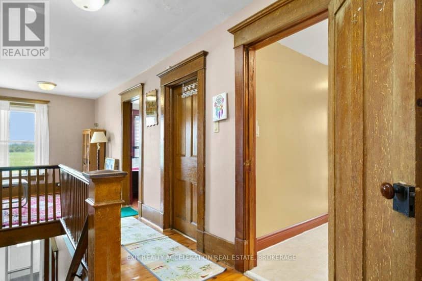 595 Craigen Road — photo 19 of 40