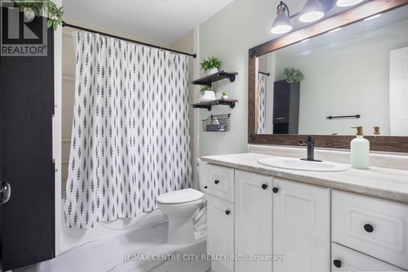 14 Stokes Road — photo 11 of 28