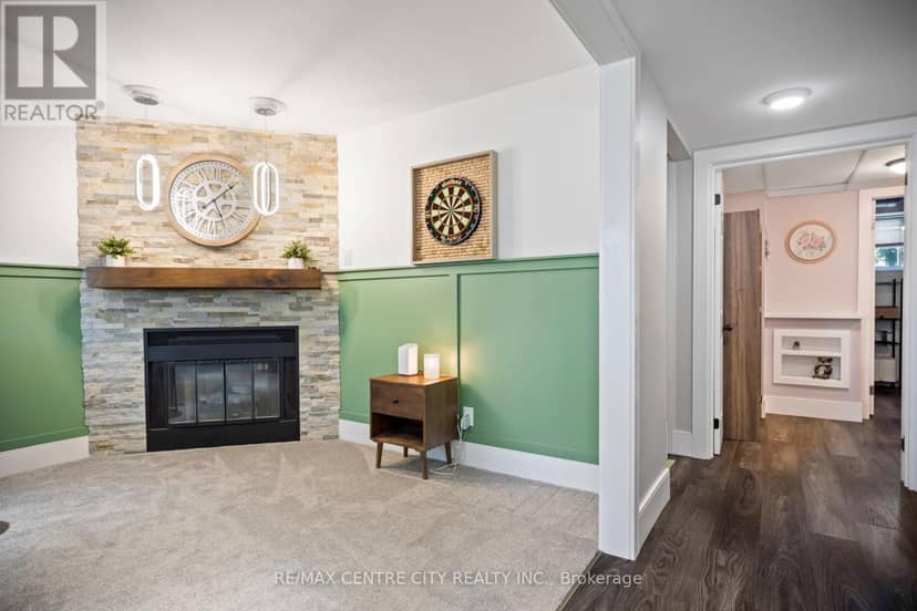 14 Stokes Road — photo 21 of 28