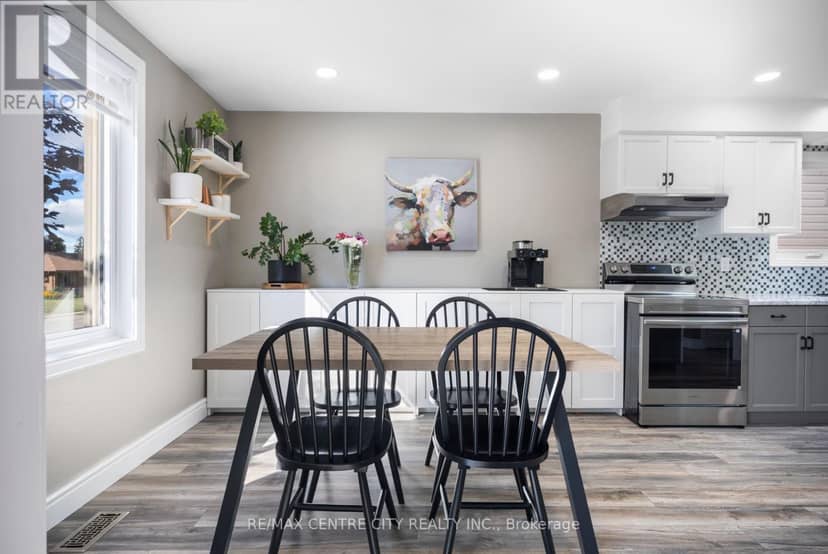 14 Stokes Road — photo 7 of 28