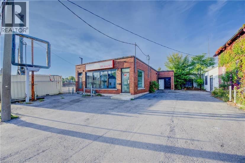 983 & 991-995 KING ST. E. & 512-516, 520 CHARLES ST. E. Street — photo 13 of 27