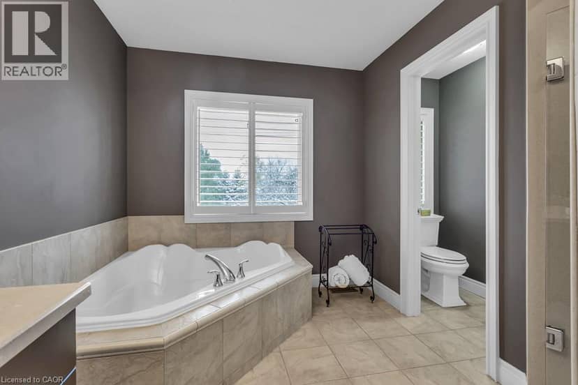 211 TERRACE WOOD Crescent — photo 30 of 40