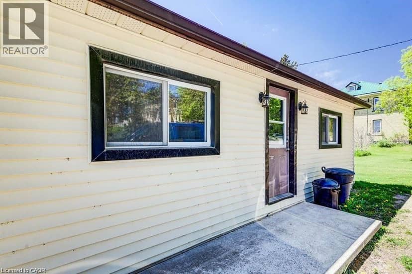 21 MAIN Street W, Drayton, photo 3