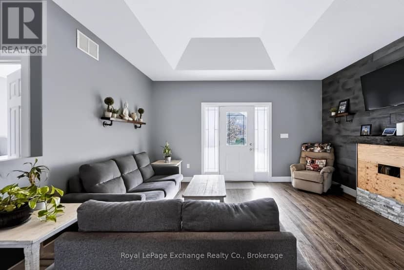 224 Park Street — photo 15 of 40