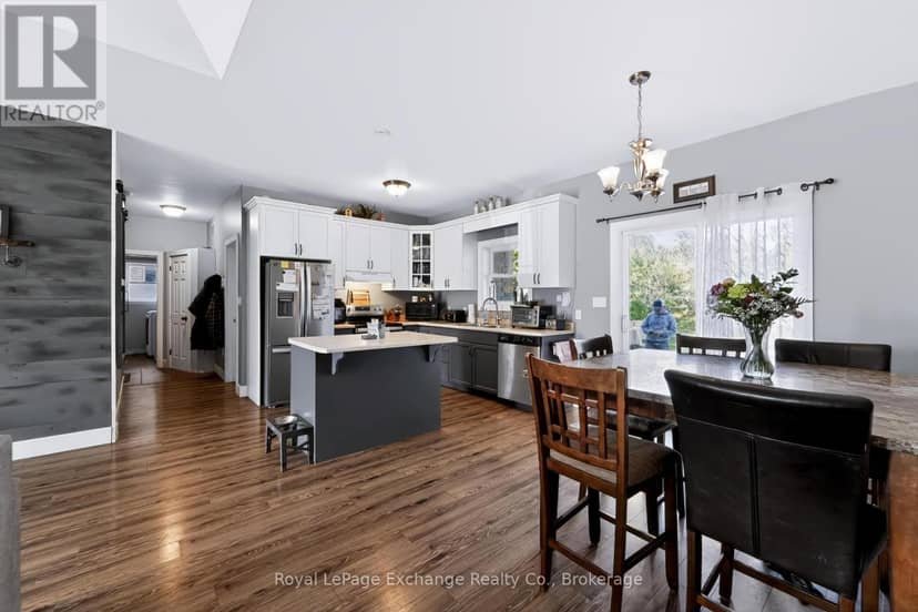 224 Park Street — photo 17 of 40