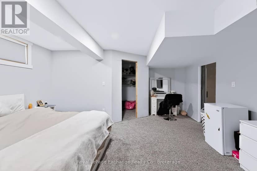 224 Park Street — photo 39 of 40