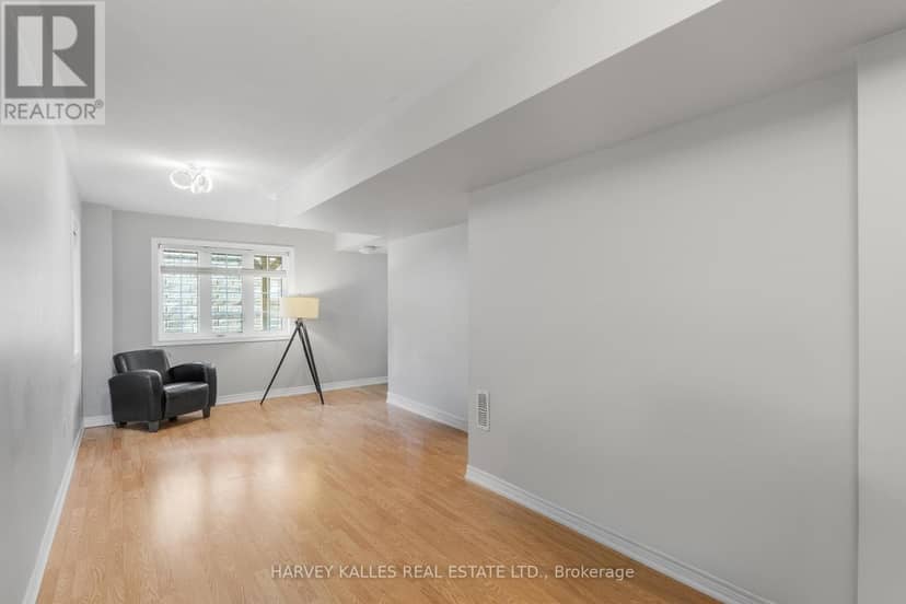 57 Elderbrook Crescent — photo 23 of 25