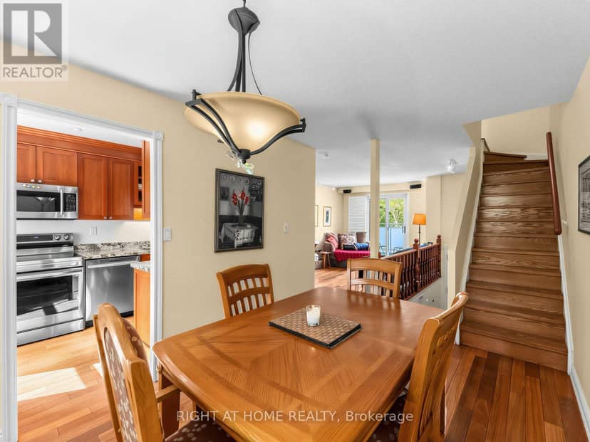 1984 John Street, Markham, photo 7
