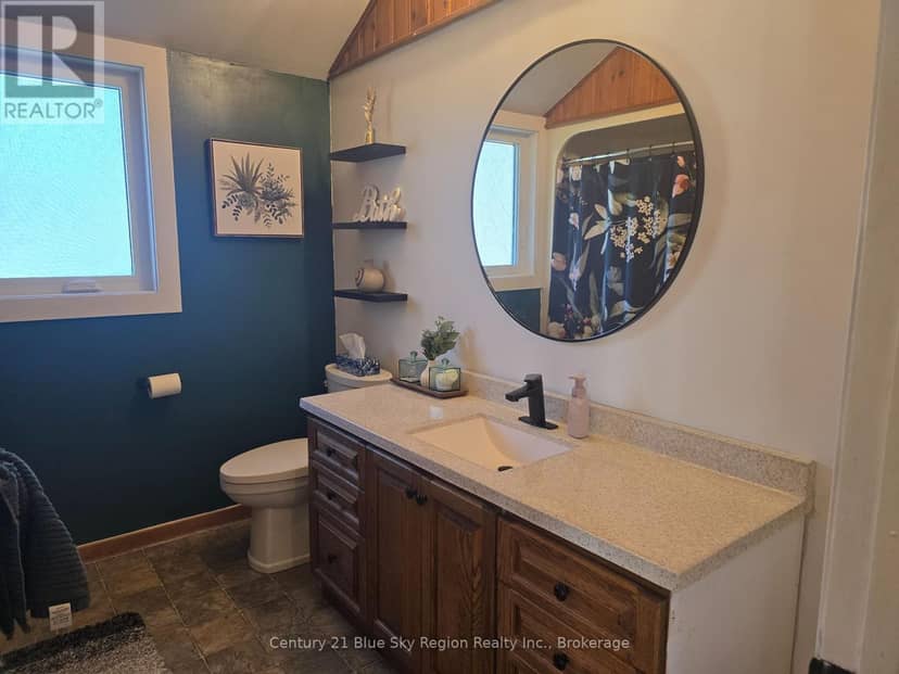 203 Labrecque Street — photo 38 of 40