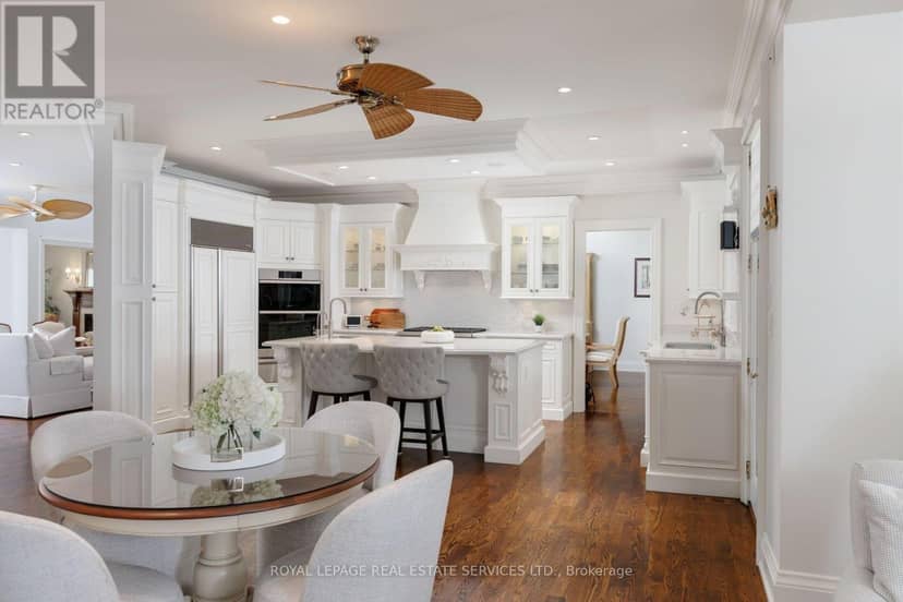 70 Shorewood Place, Oakville, photo 4