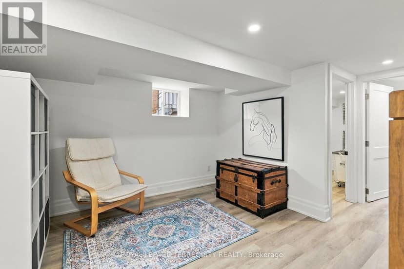 112 Maria Street — photo 21 of 26