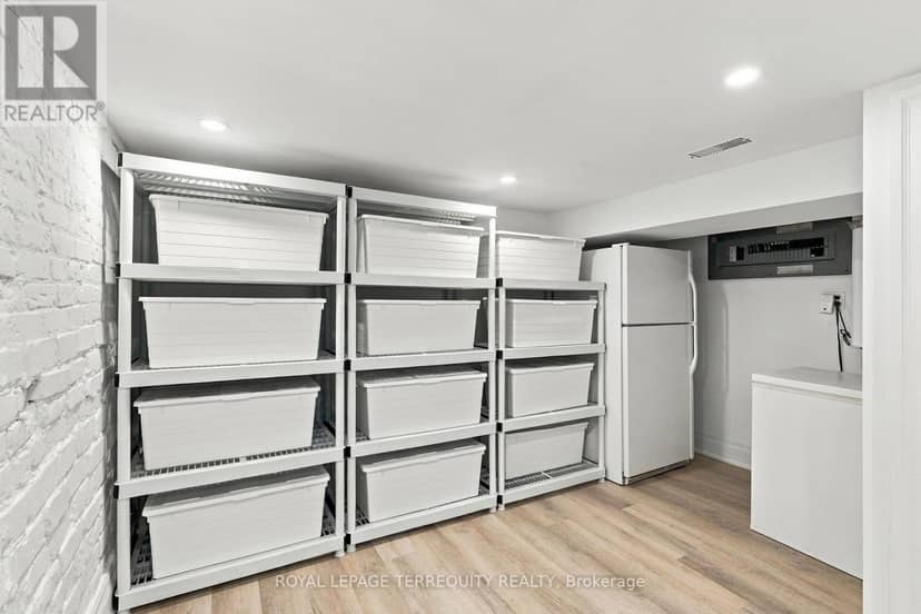 112 Maria Street — photo 25 of 26