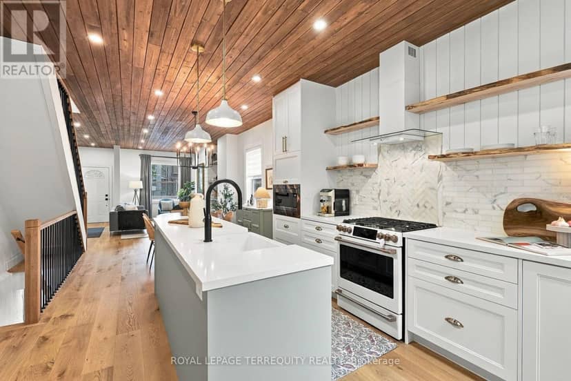 112 Maria Street, Toronto, photo 3