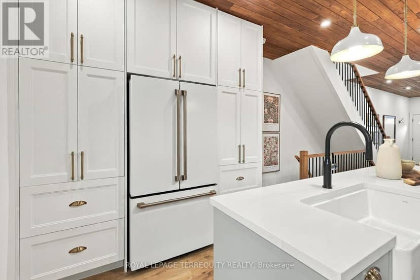 112 Maria Street, Toronto, photo 7