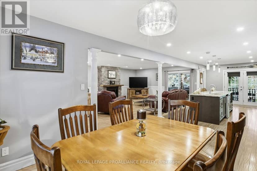 139 Lakeland Avenue S — photo 13 of 40