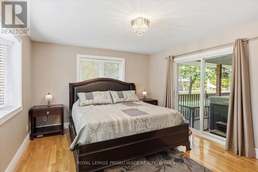 139 Lakeland Avenue S — photo 14 of 40
