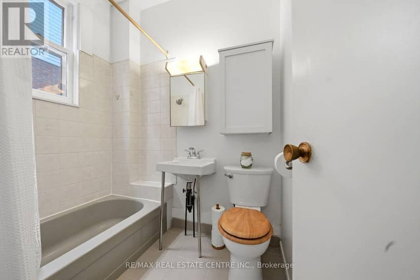 71 Lyall Avenue — photo 13 of 40