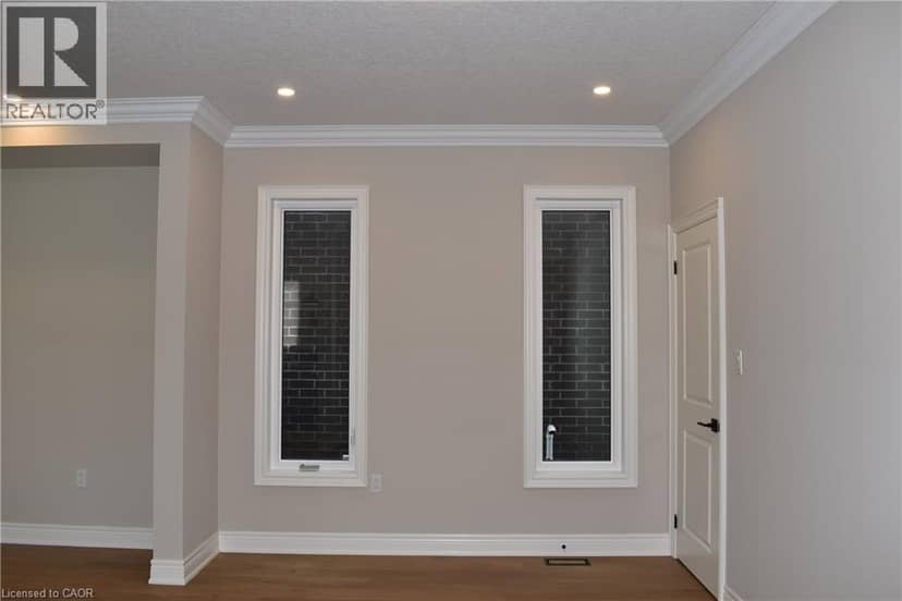8 DUNLOP Road — photo 13 of 40