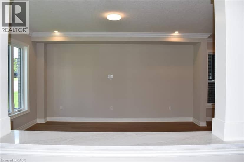 8 DUNLOP Road — photo 10 of 40