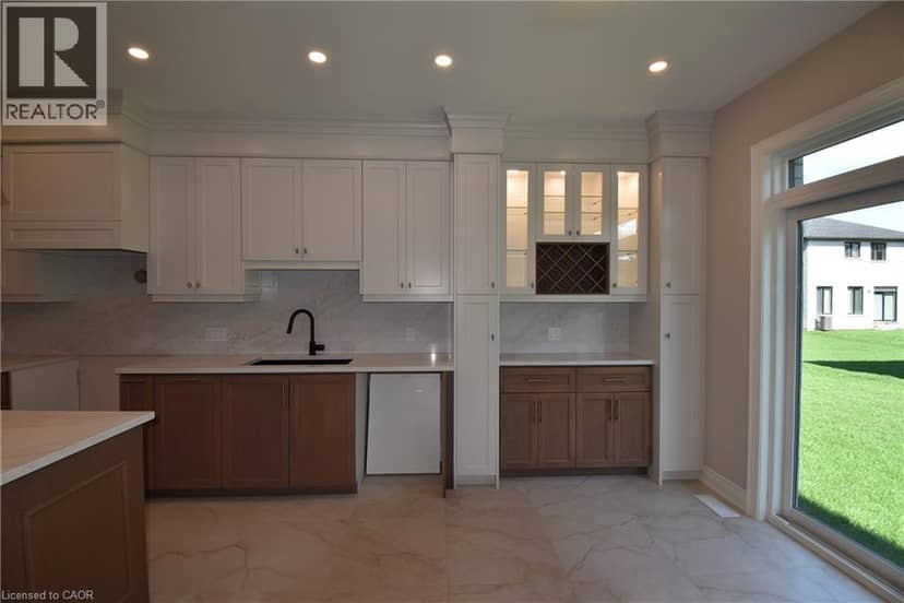 8 DUNLOP Road — photo 14 of 40